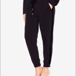 Vince Camuto Joggers